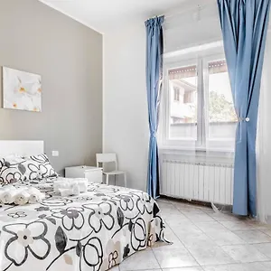 https://near-malpensa-with-garden-and-free-parking-via-sottocorno.italymilanhotels.net